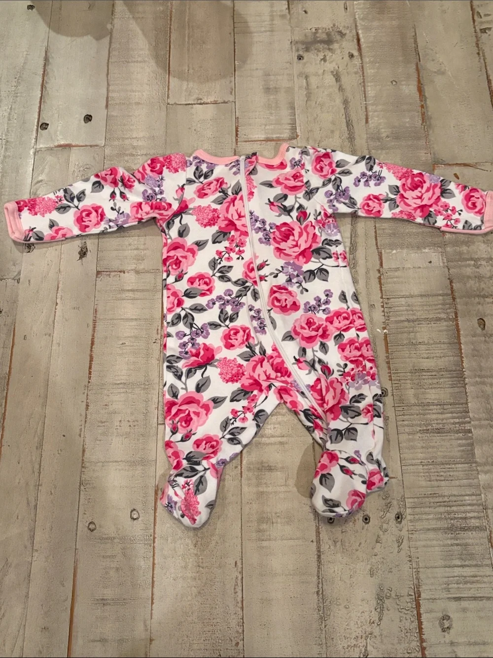 Carter’s 6 Piece Newborn Baby Girl Bundle